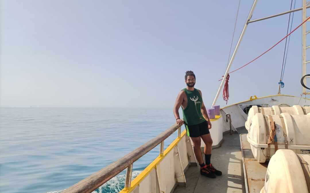 Essere nel Mediterraneo nell’estate della rotta tunisina: intervista a Daniele Gallina, in missione sulla Mare*Go